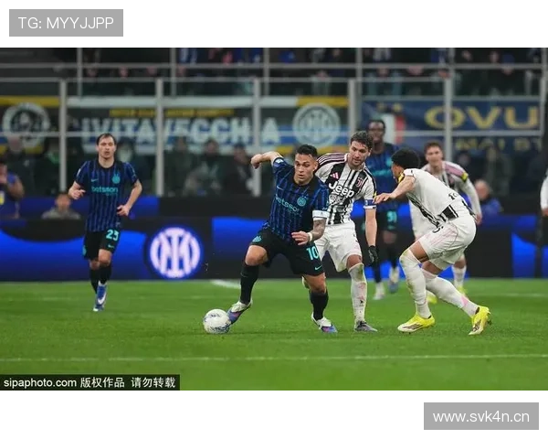 卡卢卢染红引斯帅半场怒喷裁判